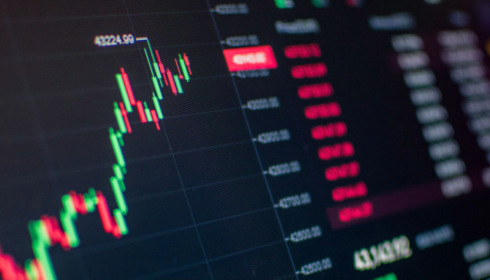 Institutional growth from retained vs contingency search